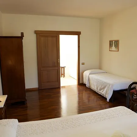 Agriturismo La Rocca Alojamento de Turismo Rural *